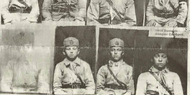 Çanakkale şehitlerini anma amaçlı tarihi asker portreleri kolajı