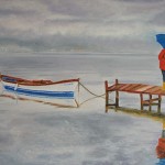 İskelede şemsiyeli bir kişiyi ve tekneyi gösteren deniz manzarası tablosu