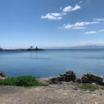 Sinop sahilinde kayalıklar ve durgun deniz.